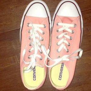 New pink converse!
